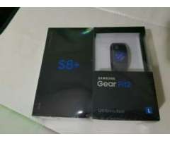 Samsung Galaxi s8 plus 64GB NUEVO internacional con reloj Samsung gearfit 2