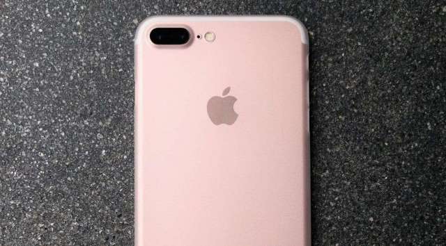 iphone 7 plus 128gb IMPORTADO iphone 7 plus 128gb IMPORTADO