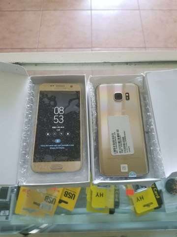 Samsung Galaxy S7 Samsung Galaxy S7
