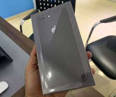 Vendo iPhone 8 PLUS 64GB Space Gray Sellado, Desbloqueado, RD$ 31,500 NEG