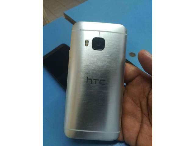 CELULAR HTC M9 32GB DESBLOQUEADO