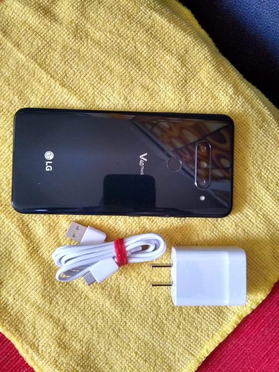 Lg V40 como.nuevo! De oportunidad (pequeño detalle insignificante) mirar las fotos Lg V40 como.nuevo! De oportunidad (pequeño detalle insignificante) mirar las fotos
